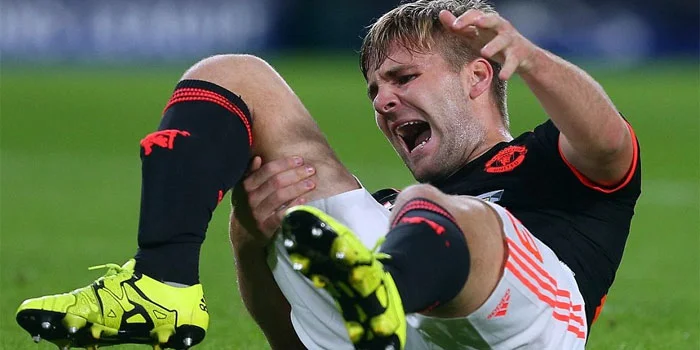 Manchester United Menghadapi Tantangan Mengenai Cedera Yang di Alami Luke Shaw