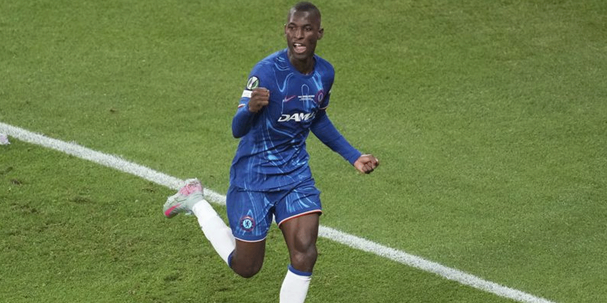 Nicolas Jackson Menjanjikan, Tapi Chelsea Masih Haus Striker Baru